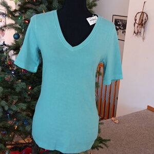 Three Dots, New with Tags V neck Tee